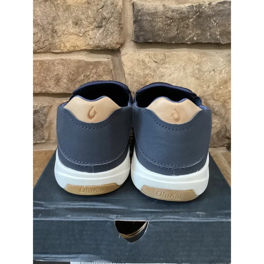 OluKai Lae'ahi Nui Mens 9.5 Trench Blue Tan Mesh Leather Slip On Sneakers New
